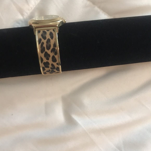 Geneva leopard bracelet watch - Picture 4 of 5